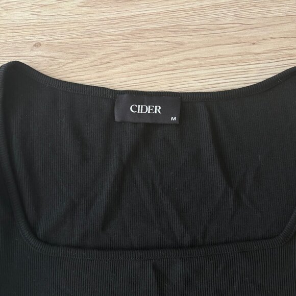 CIDER Ribbed Midi Dress - Picture 5 of 6